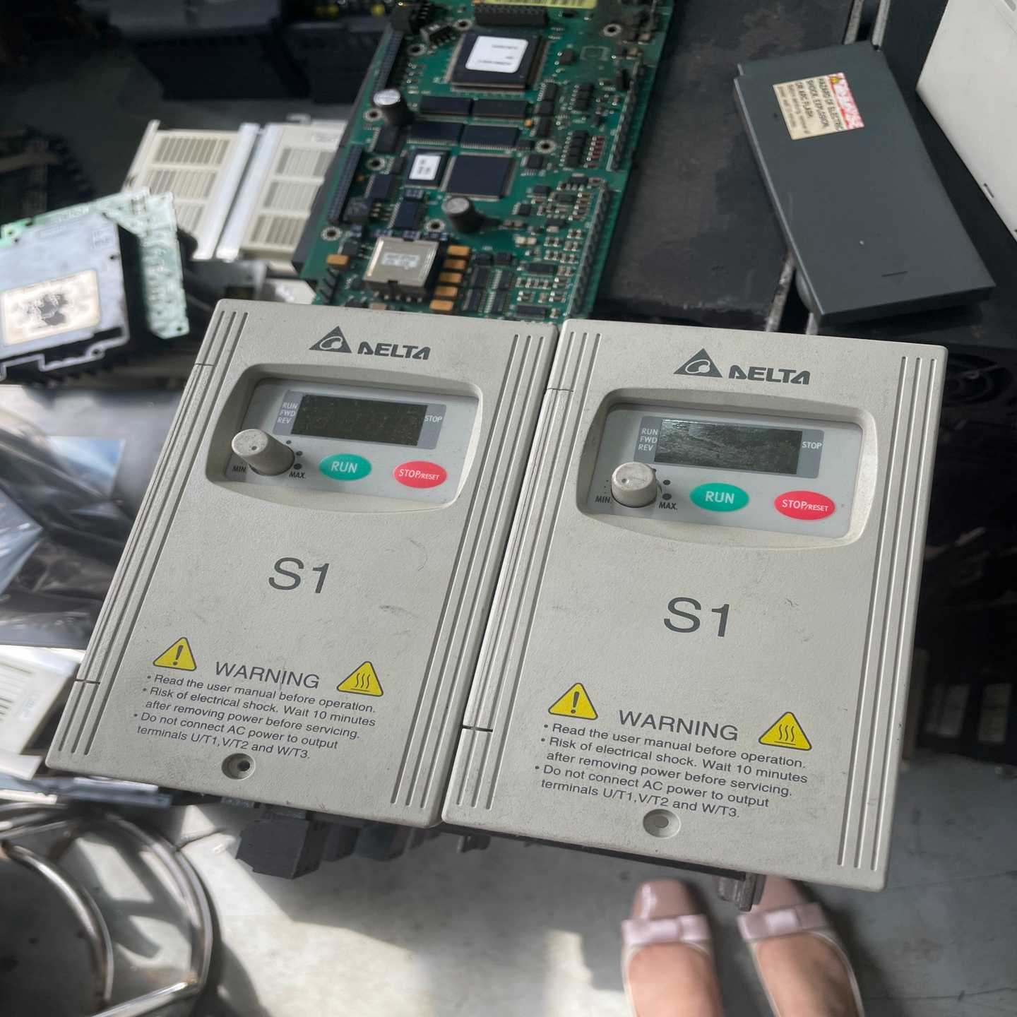 咨询-台达S1变频器VFD002S23A测试好0.2KW
