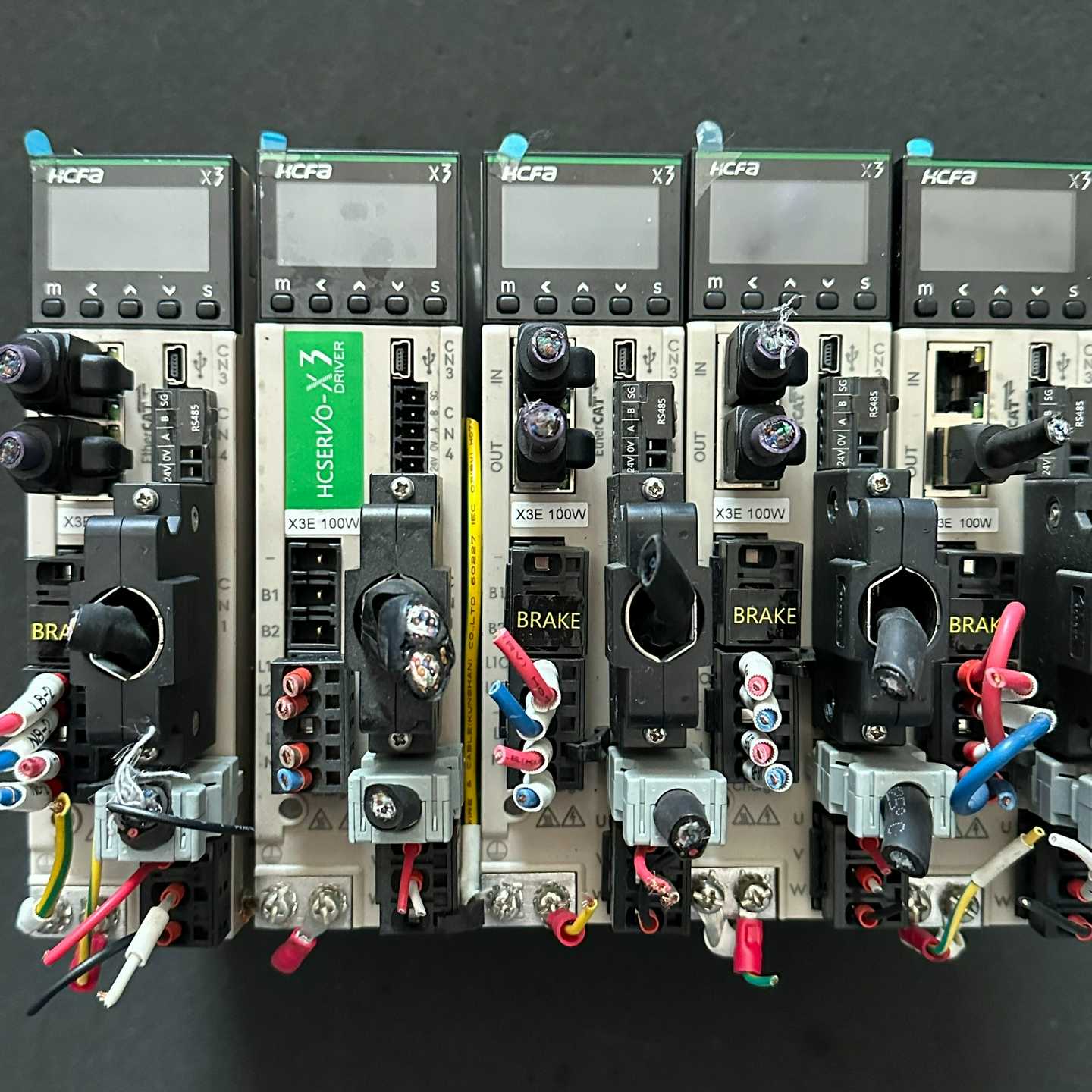 HCFA禾川伺服驱动器SV-X3EB010A-A2，100W--议价商品