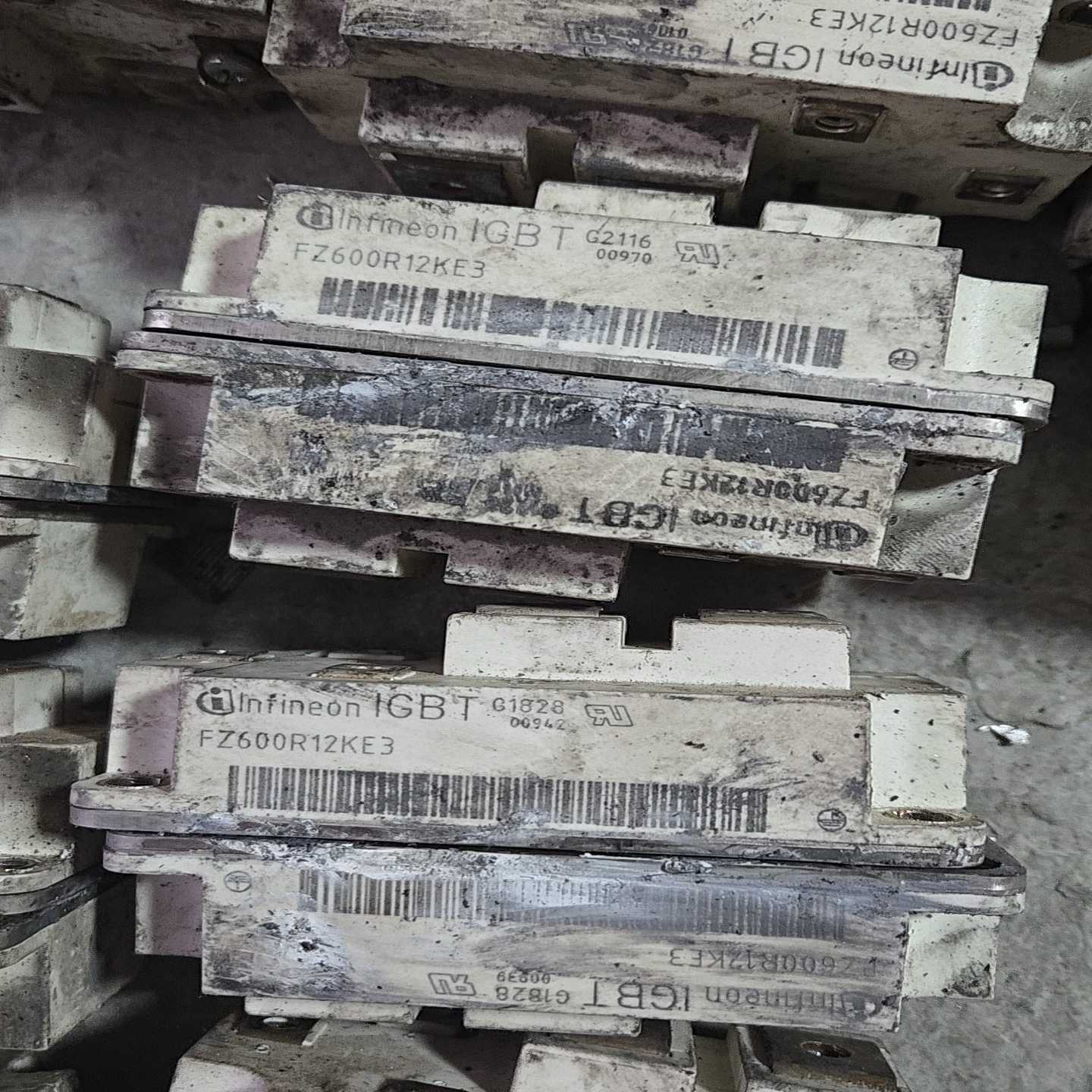 英飞凌 FZ600R12KE3 23个 skm600ga12~询价