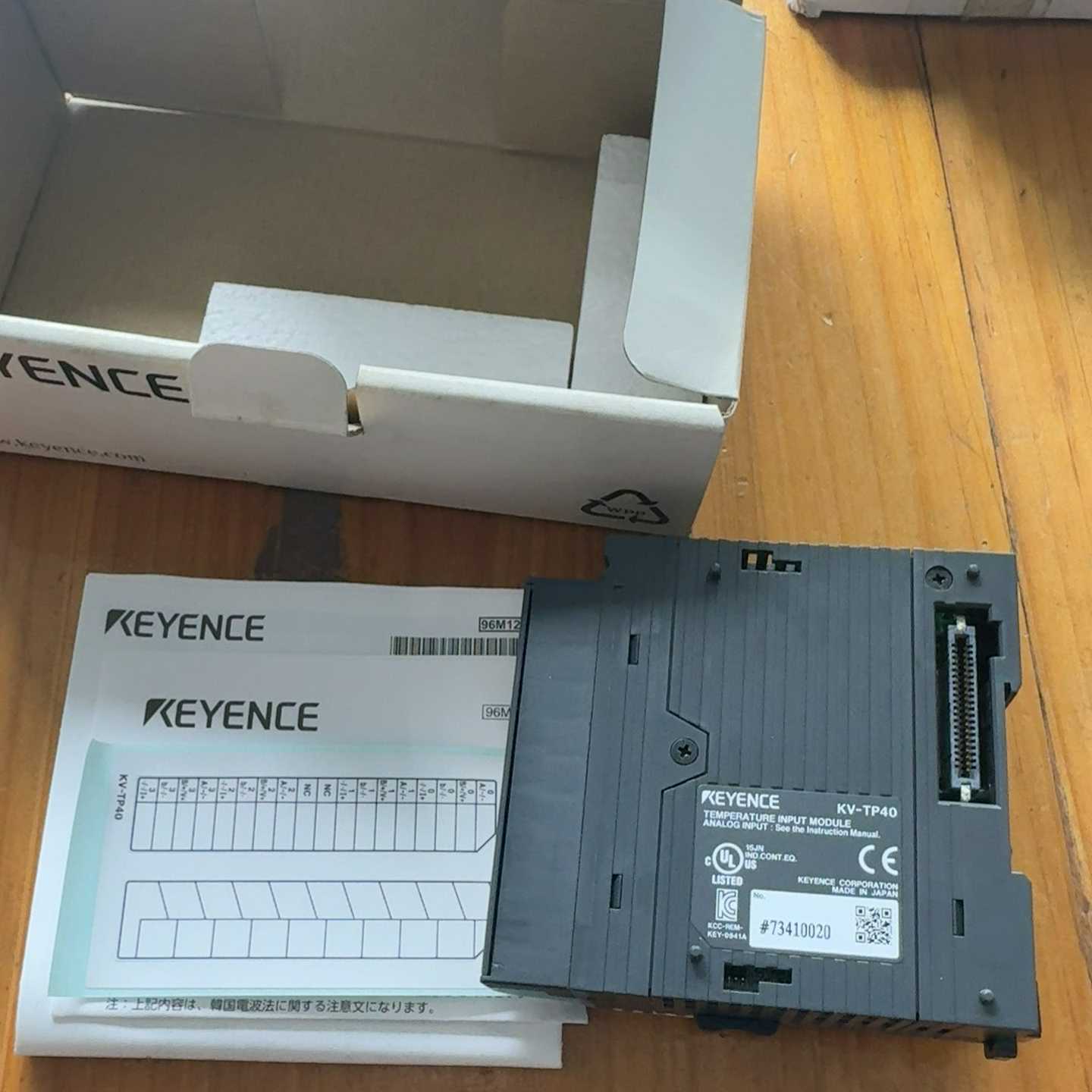 基恩士KEYENCEKV-TP40温度输入模块，原装正品，--议价商品