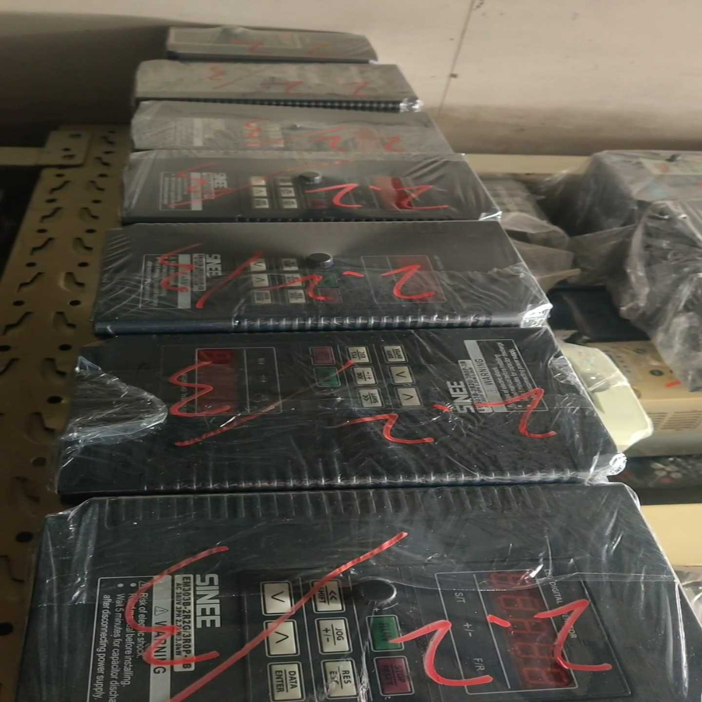 SINEEEM303B-2R2G/3R0P-3B询价