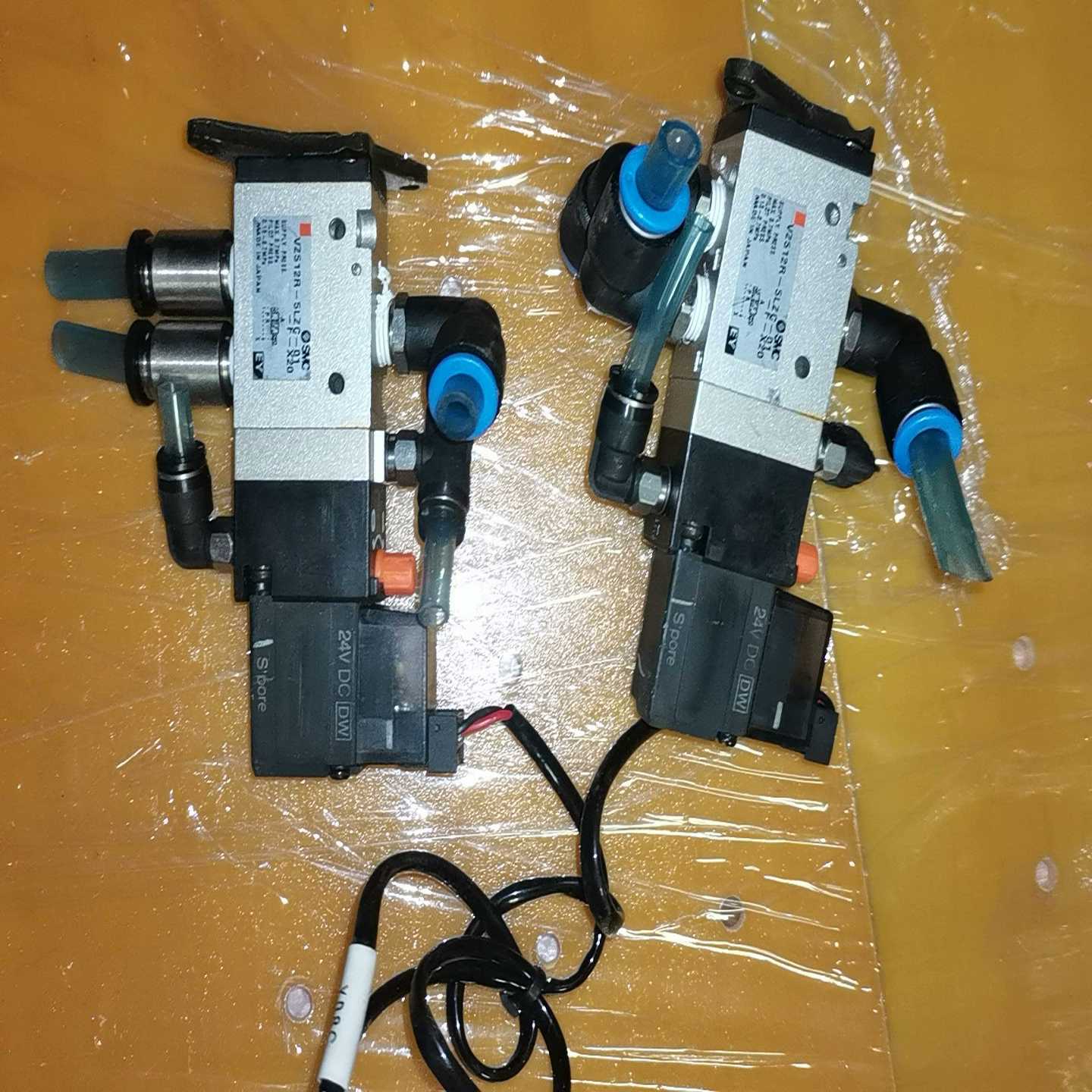 询价~电磁阀VZ512R-5LZC-01-F-X20，带插头