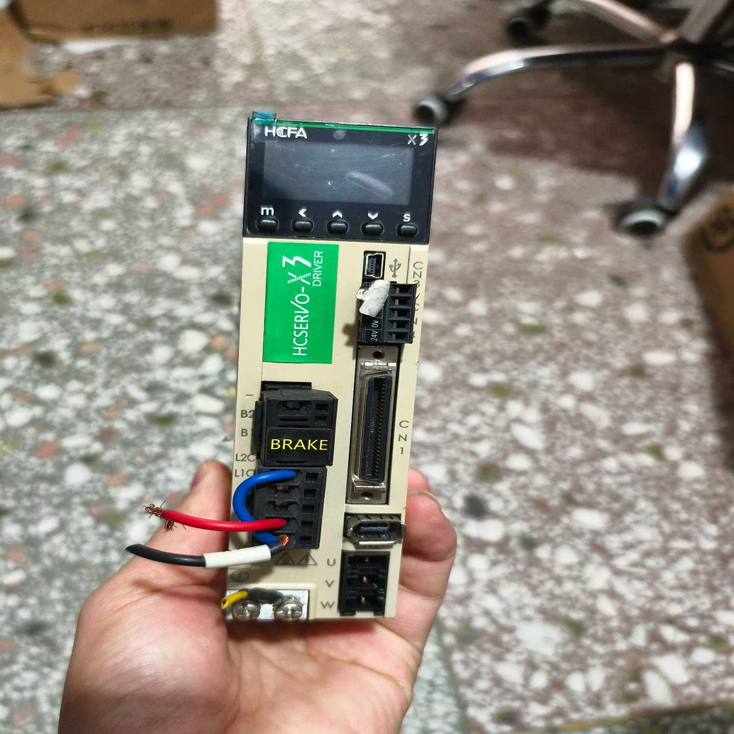 【议价】SV-X3EA040A-A禾川400w伺服驱动器，实物适用