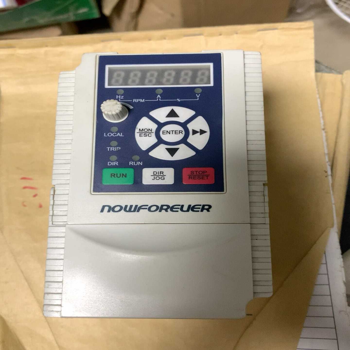 南方安华变频器E100T2R2G380V2.2KW功能询价