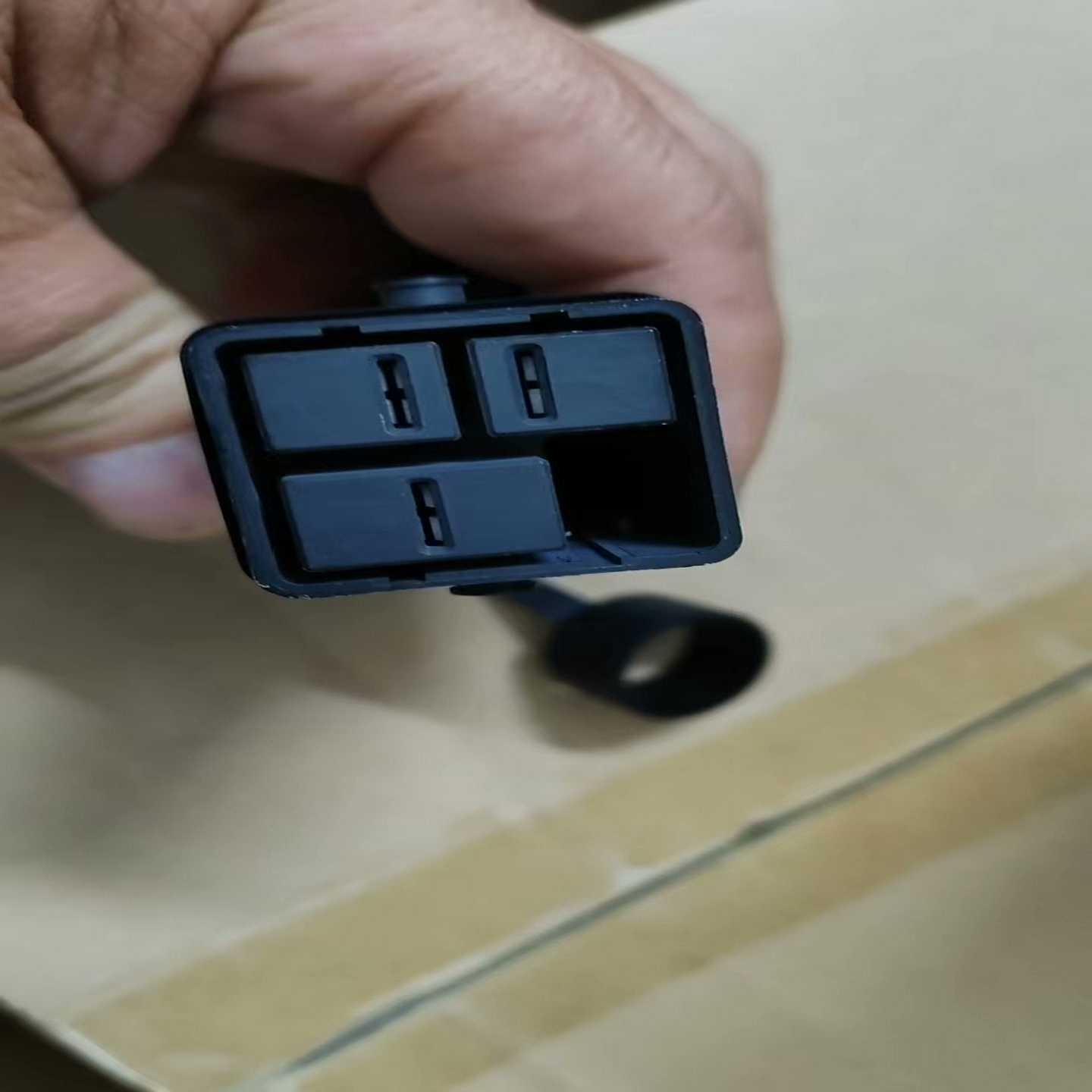 OPM120交流插头交流电源头询价