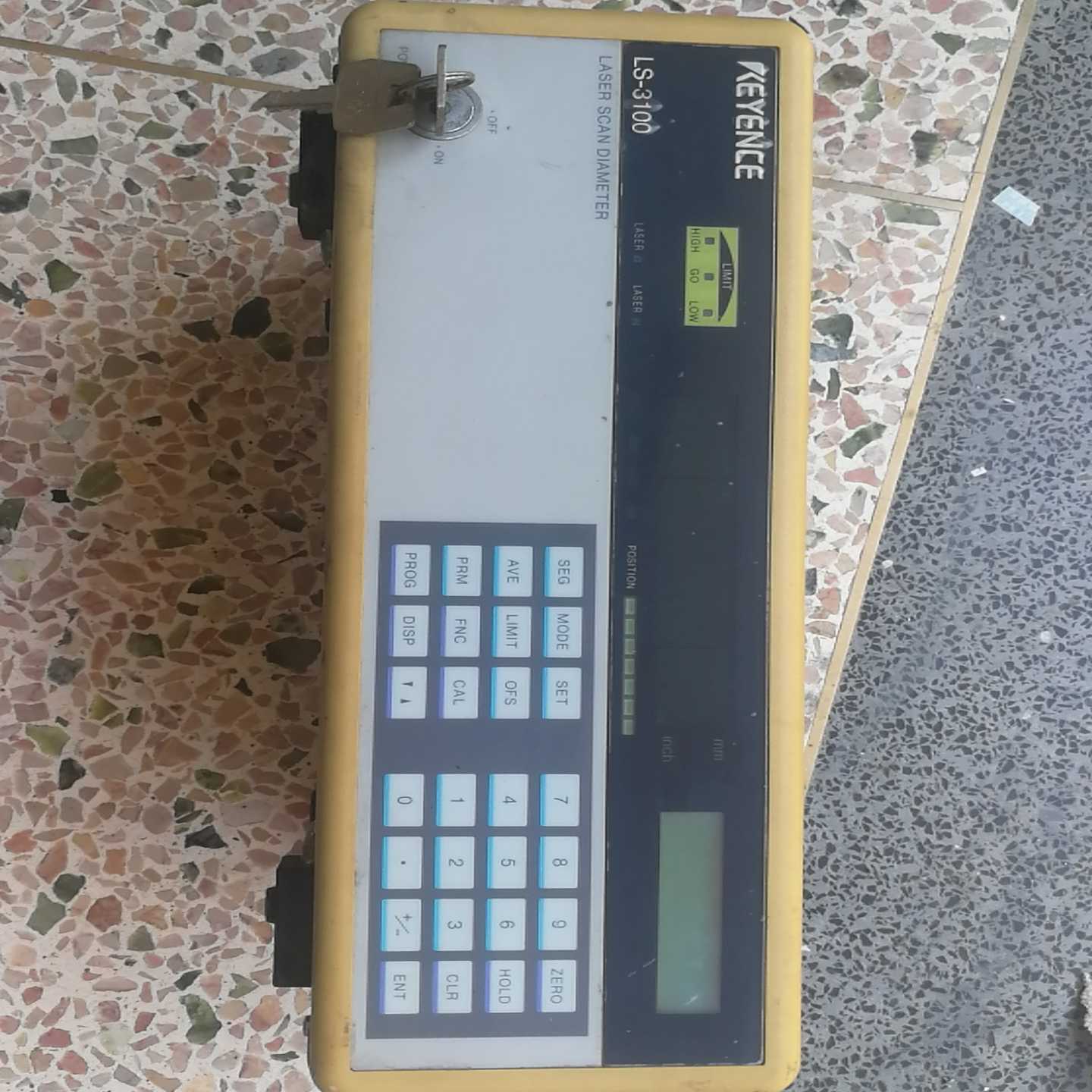 KEYENCE基恩士LS-3100激光外径测量仪，通电正常【鑫鑫商铺】