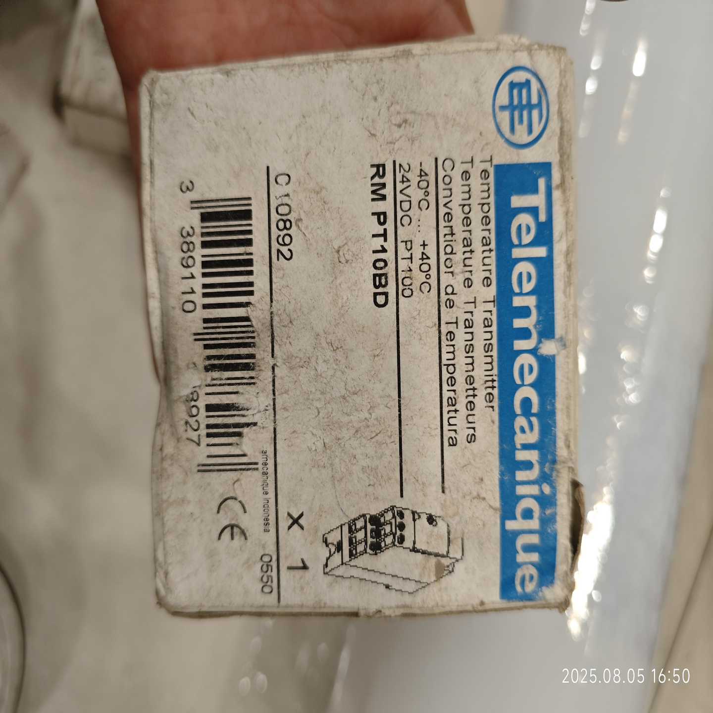 施耐德温度变送器RMPT10BD，原装正品，工作温度范围-4--议价商品