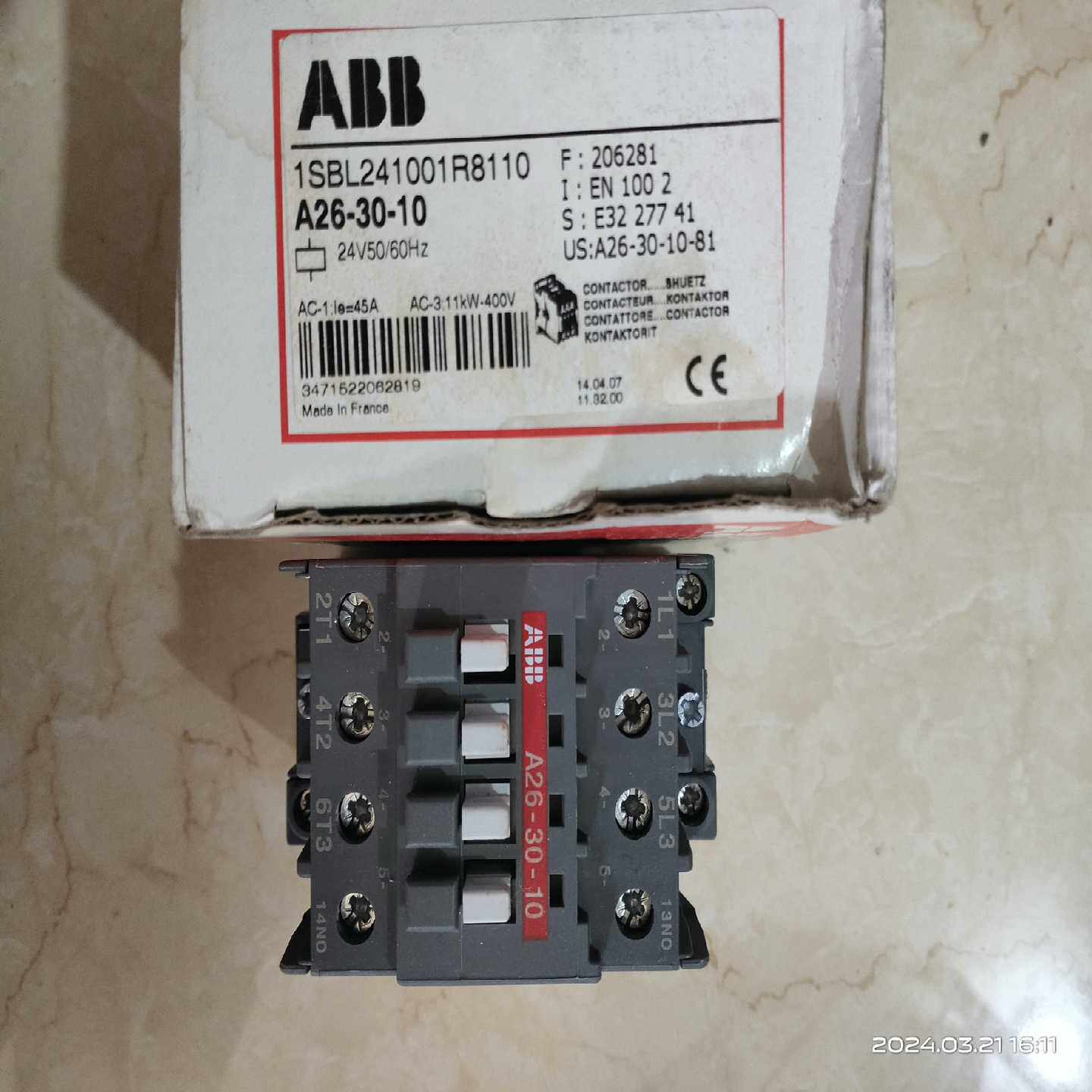 ABB  交流接触器 A26-30-10  AC24V  1~询价