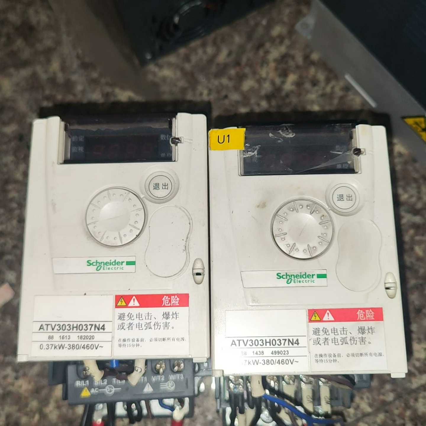 ATV303H037N4变频器，实拍图，便宜处理1