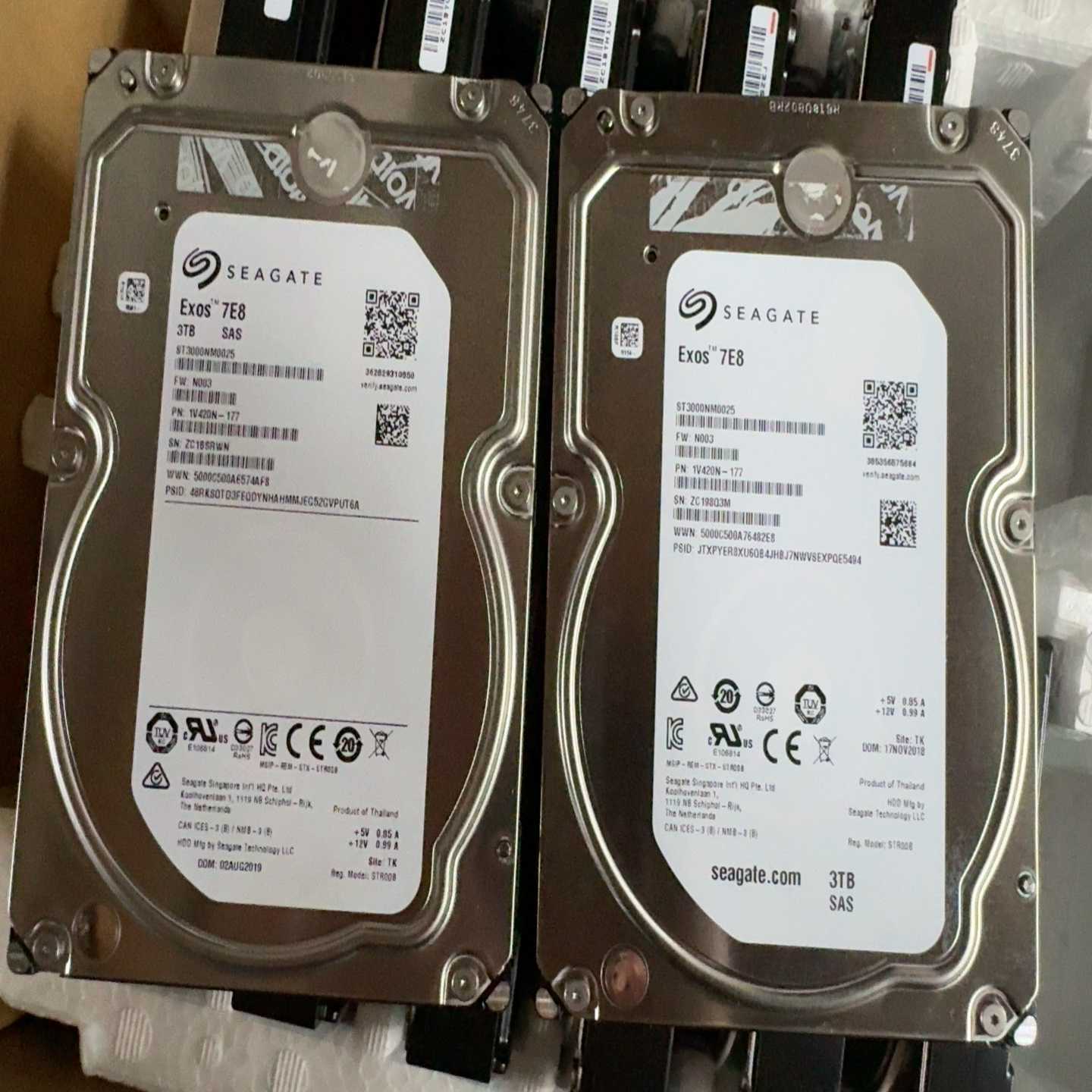 全新未用希捷ST3000NM0025 3T SAS 12G