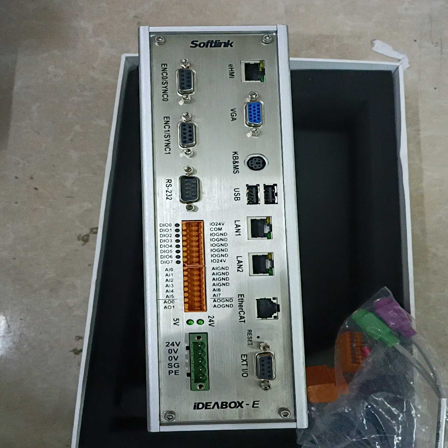 iDEABOX-E智能控制器一台。合适联系。适用