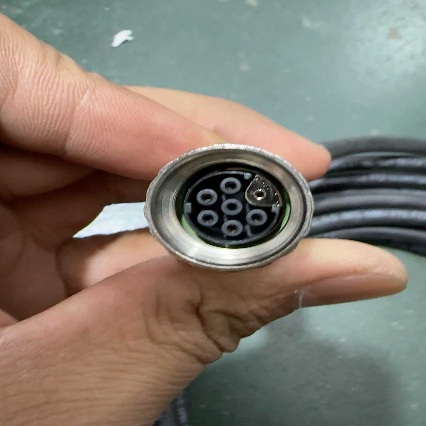 库卡00-207-453连接线7米，全新正品，只有一根-议价