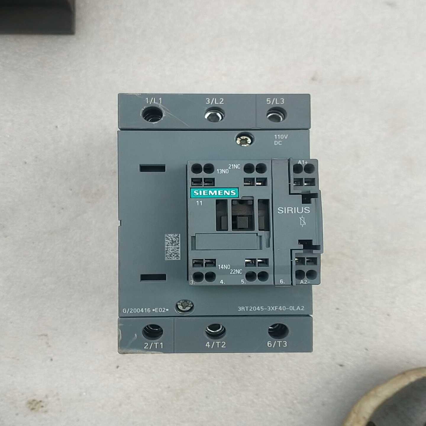 西门子接触器3RT2045-3XF40-0LA2--议价商品