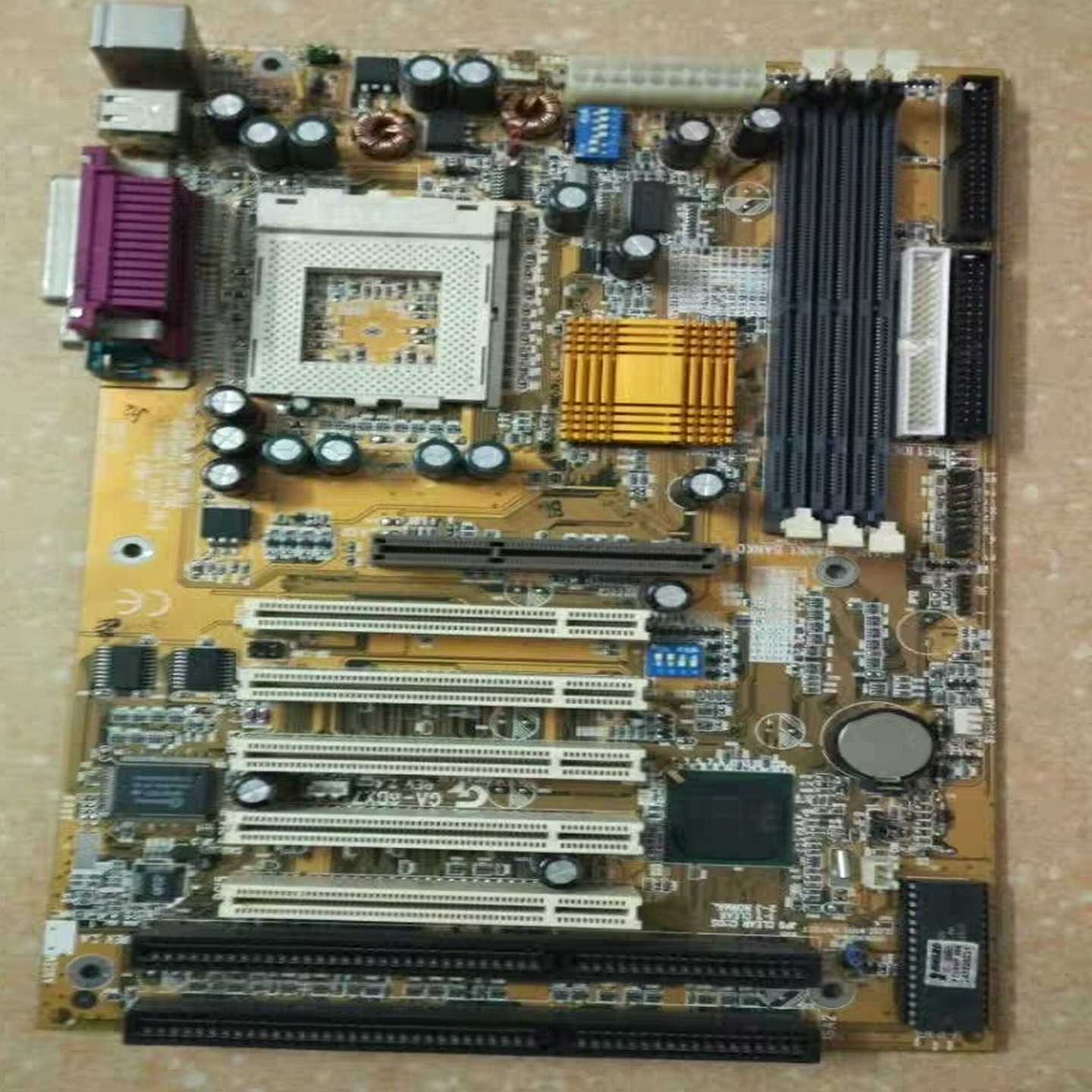 议价技嘉GA-6BX7两个ISA槽，5个PCI槽370主