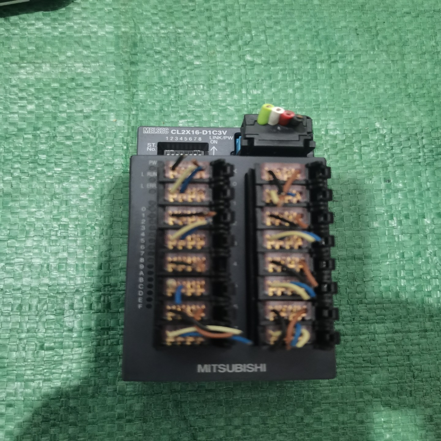 询价三菱CC-Link输入模块CL2X16-D1C3V，日本原装