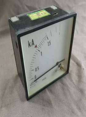 CelsakAMeter0-3kAAnalogEinbau-Amperemeter