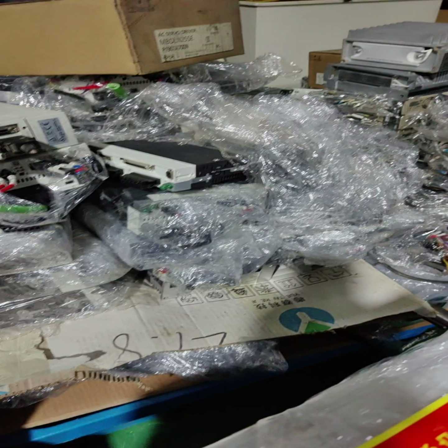 松下伺服驱动器MDDKT5540CA1，MDME152GCG--议价商品