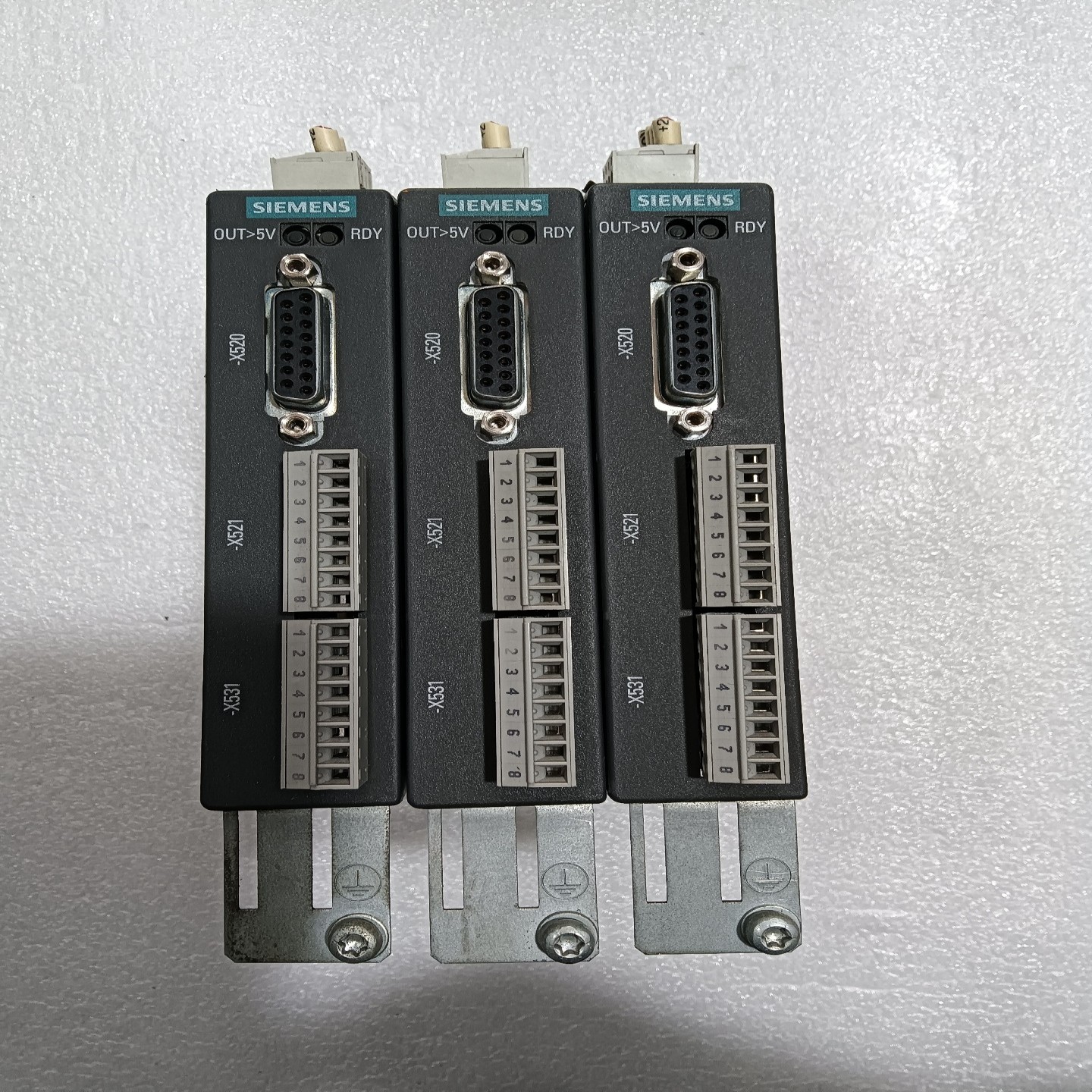 非标价6SL3055-0AA00-5CA2西门子模块，成色如图议价