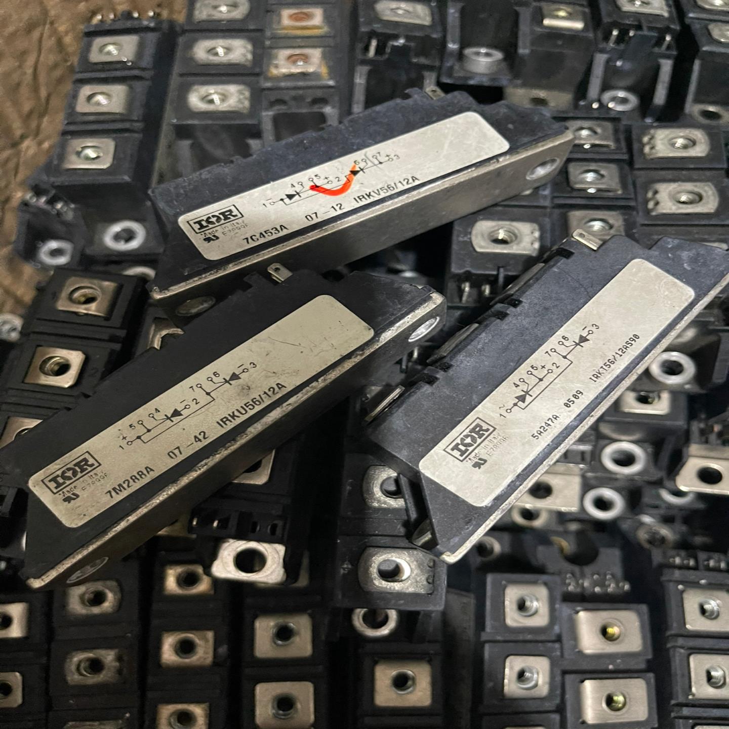 IRKV56/12A、IRKU56/12A、IRKT56/1~询价