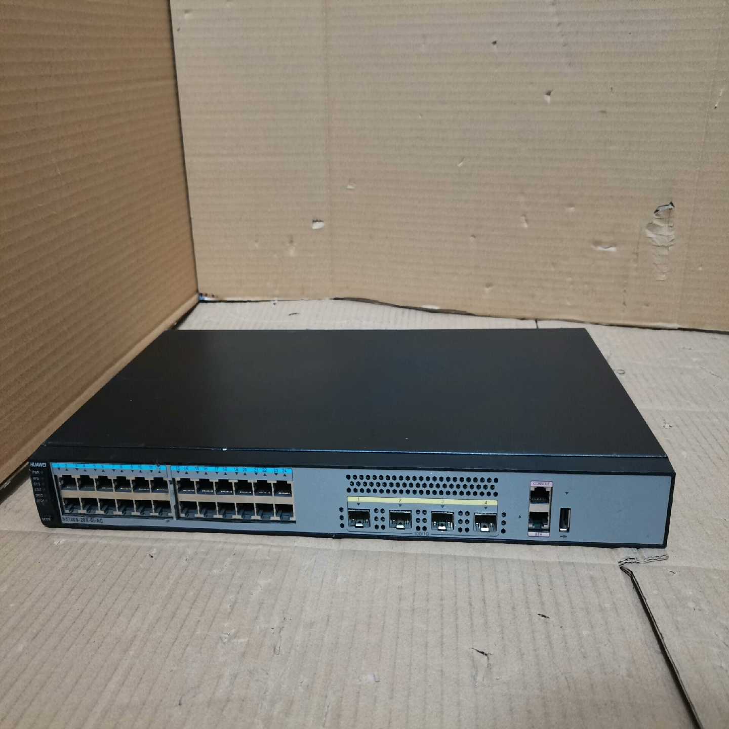 议价带万兆5720-28-I-弱三层以太网交适用