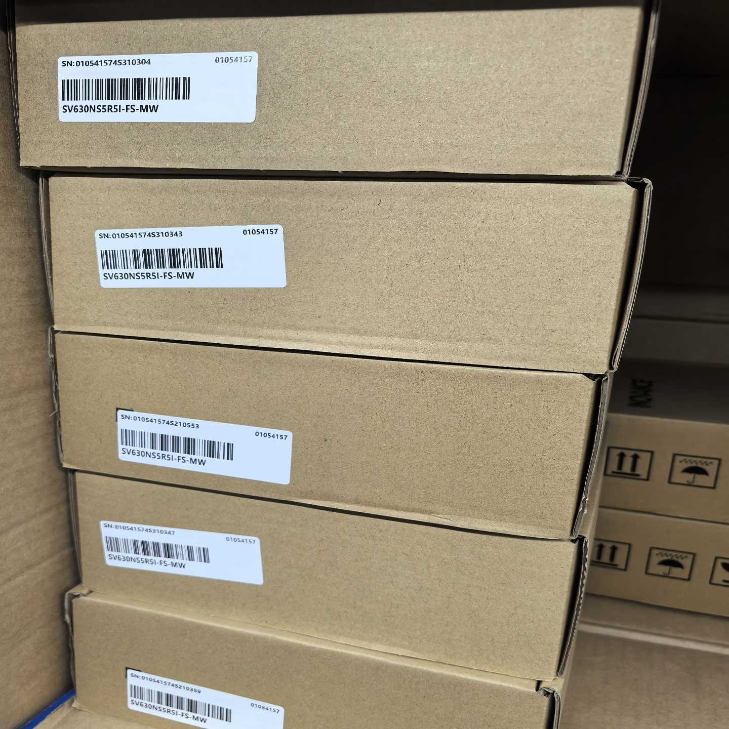 汇川伺服驱动器 SV630NS5R5I-FS-MW，~询价