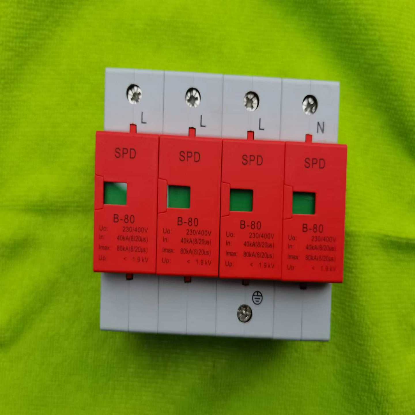 库存 浪涌保护器未使用过，SPD  B-80，230V/~询价
