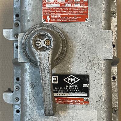 New KILLARK XCB0306A3 Enclosed Circuit Breaker 600 Max VAC 3