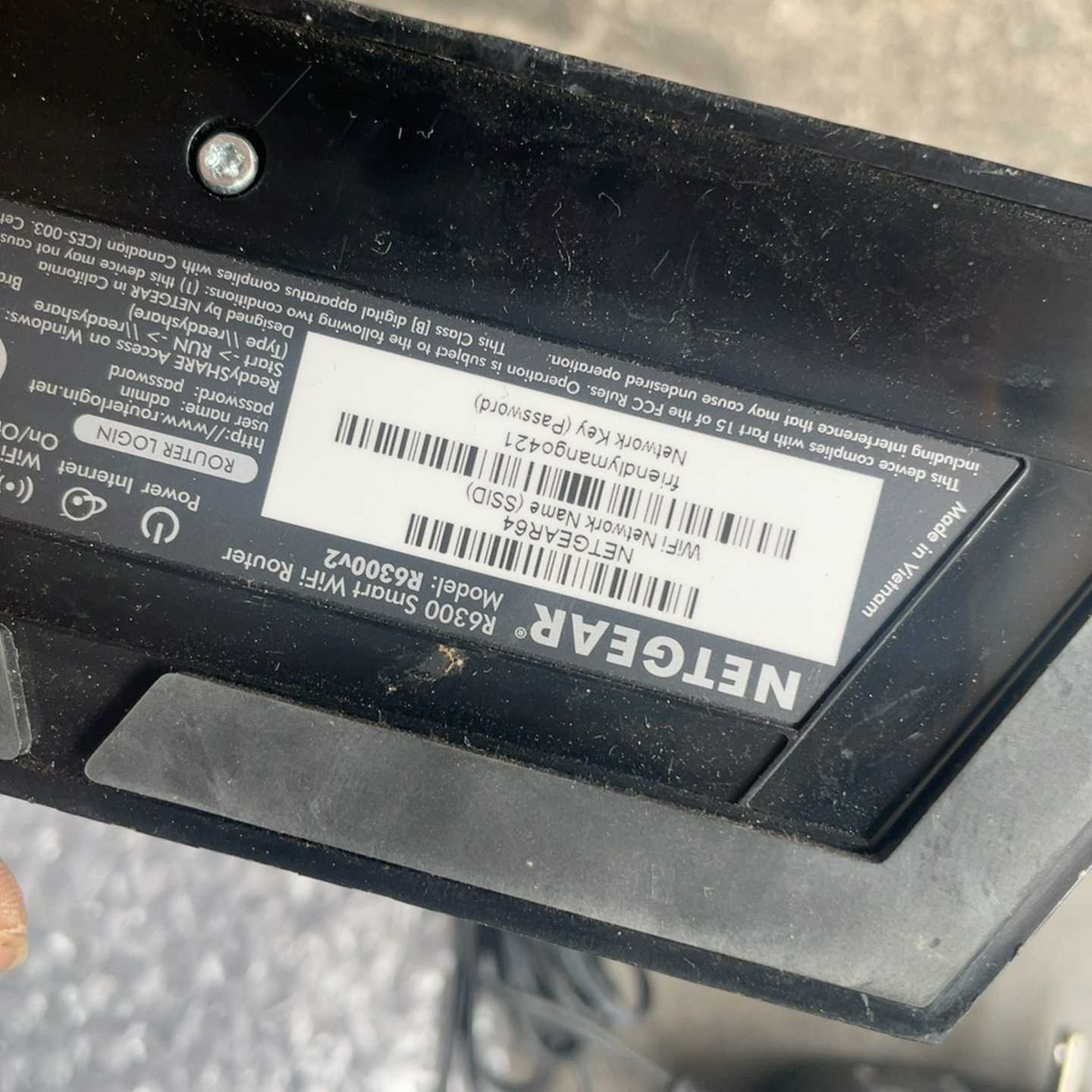 议价NETGEAR网件R6300v2路由器前面y贴膜在现货/维修