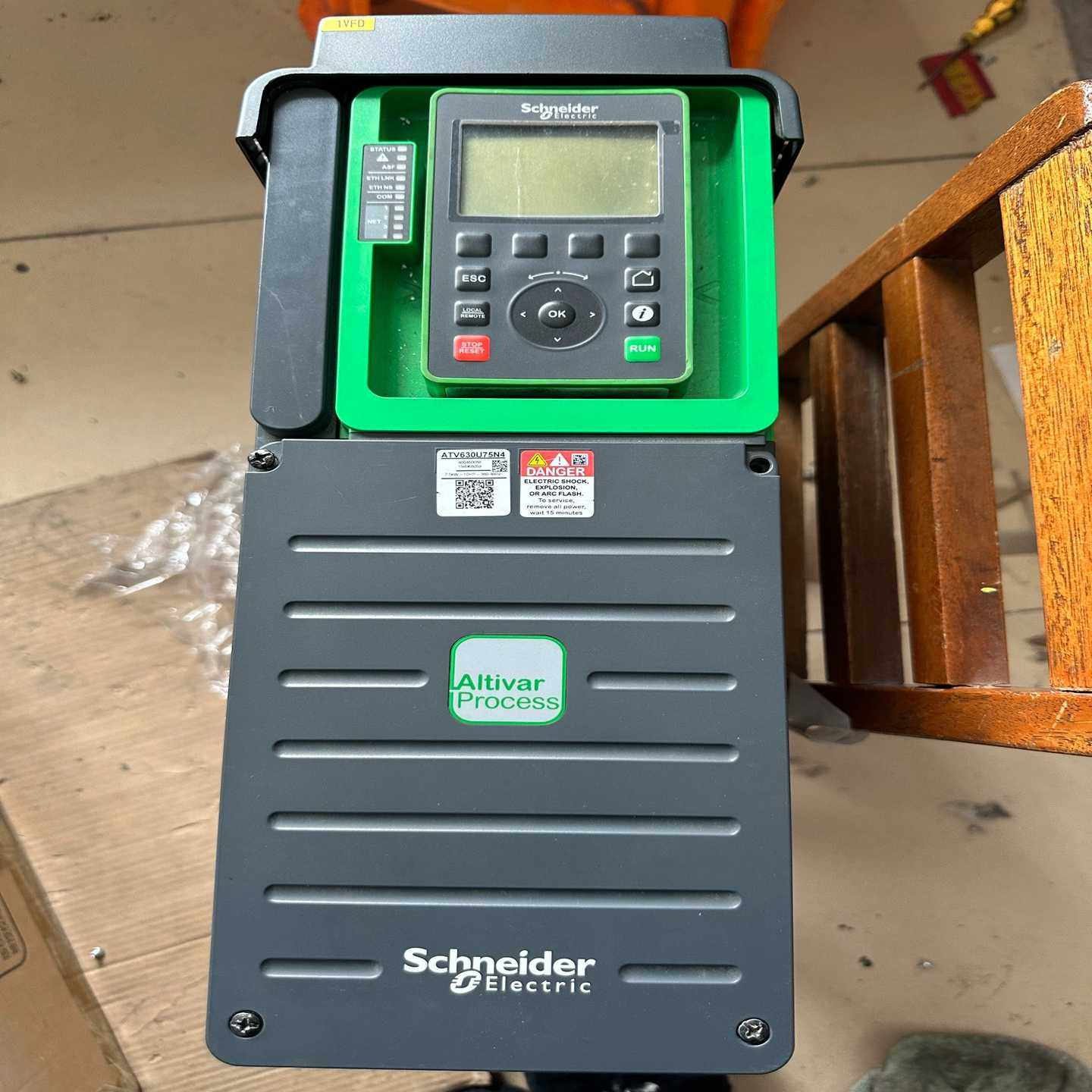 变频器ATV630U75N4变频器顺丰询价