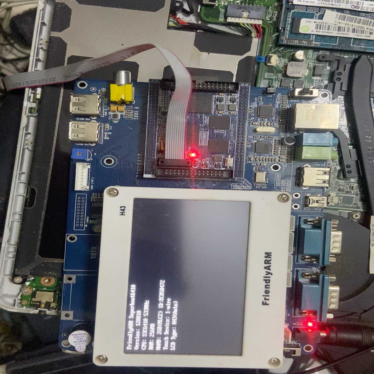 友善之臂tiny6410核心板带底板触控屏测试好实询价