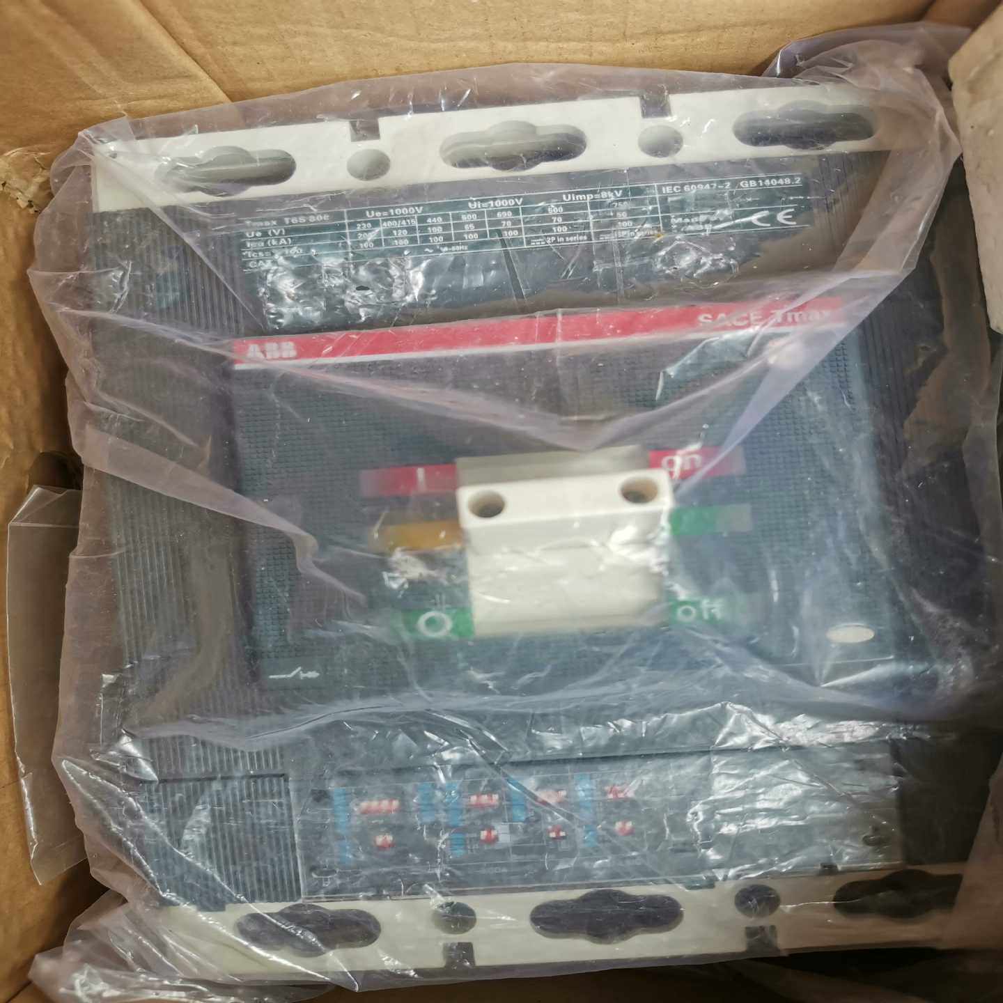 ABB断路器T6S800 PRDLSIG R800 FF~询价