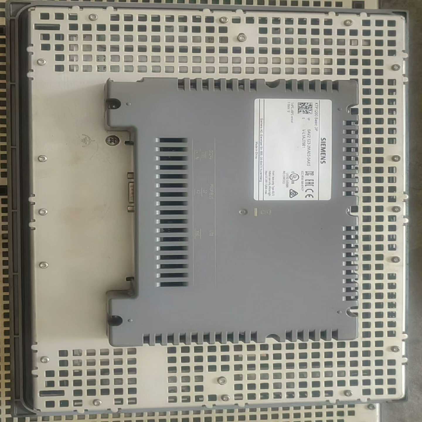 议价西门子触摸屏6AV2123-2MA03-0AX0，成色如图