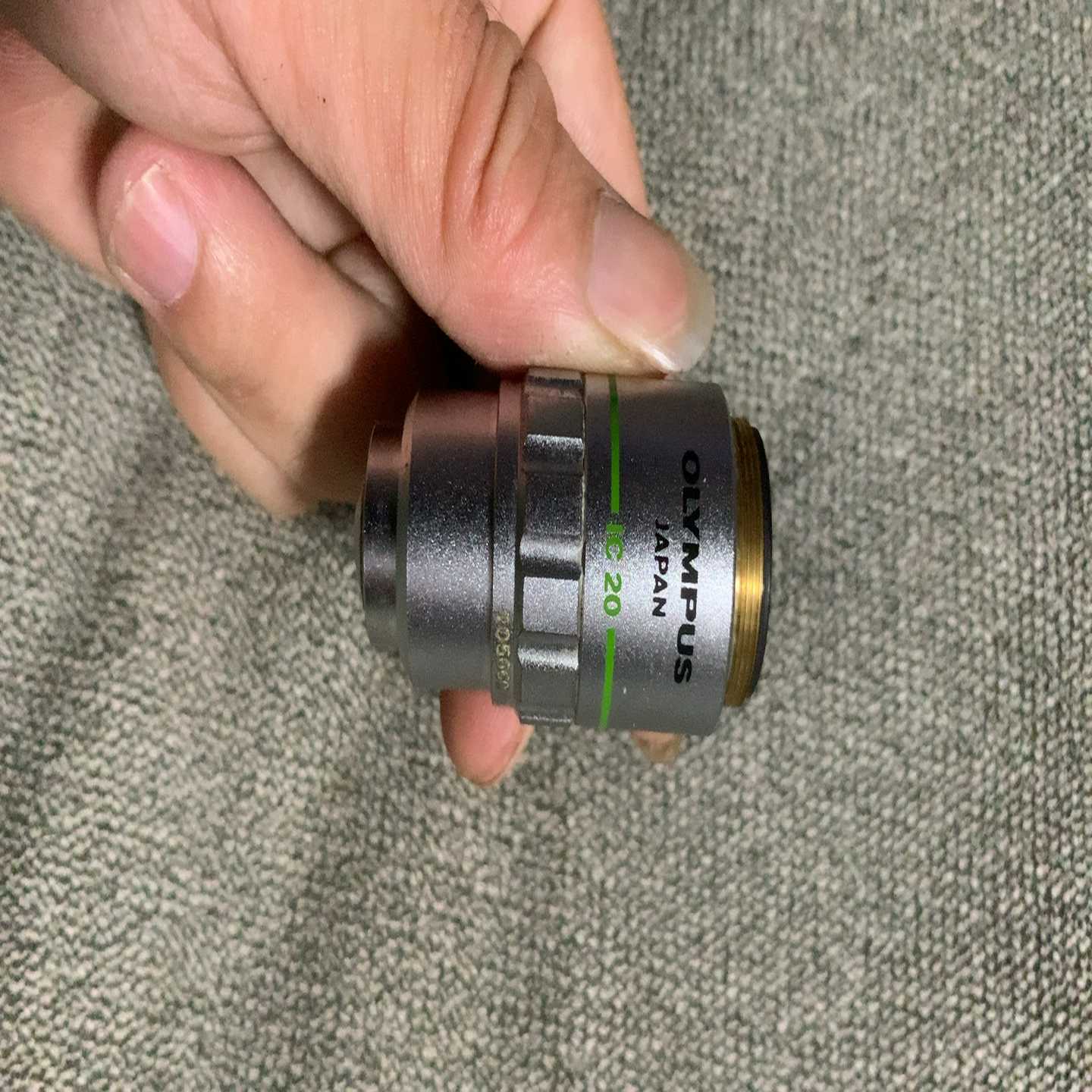 奥林巴斯MDPlan20倍物镜。外观品相还不错。镜片内部有--议价商品