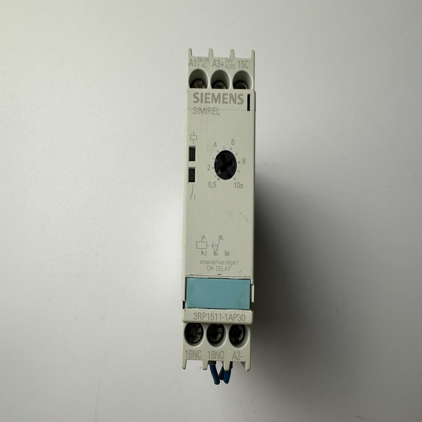 SlEMENS西门子时间继电器3RP1511-1AP30，拆--议价商品