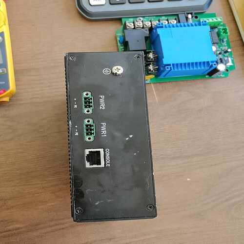 咨询-智德科技GW-6TX/2FX-S-ZD，成色如图，正常使用！