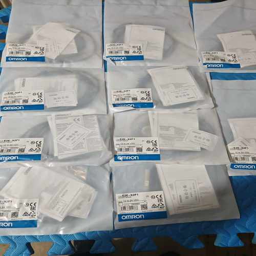 E2E-X2F1，未拆封11个询价