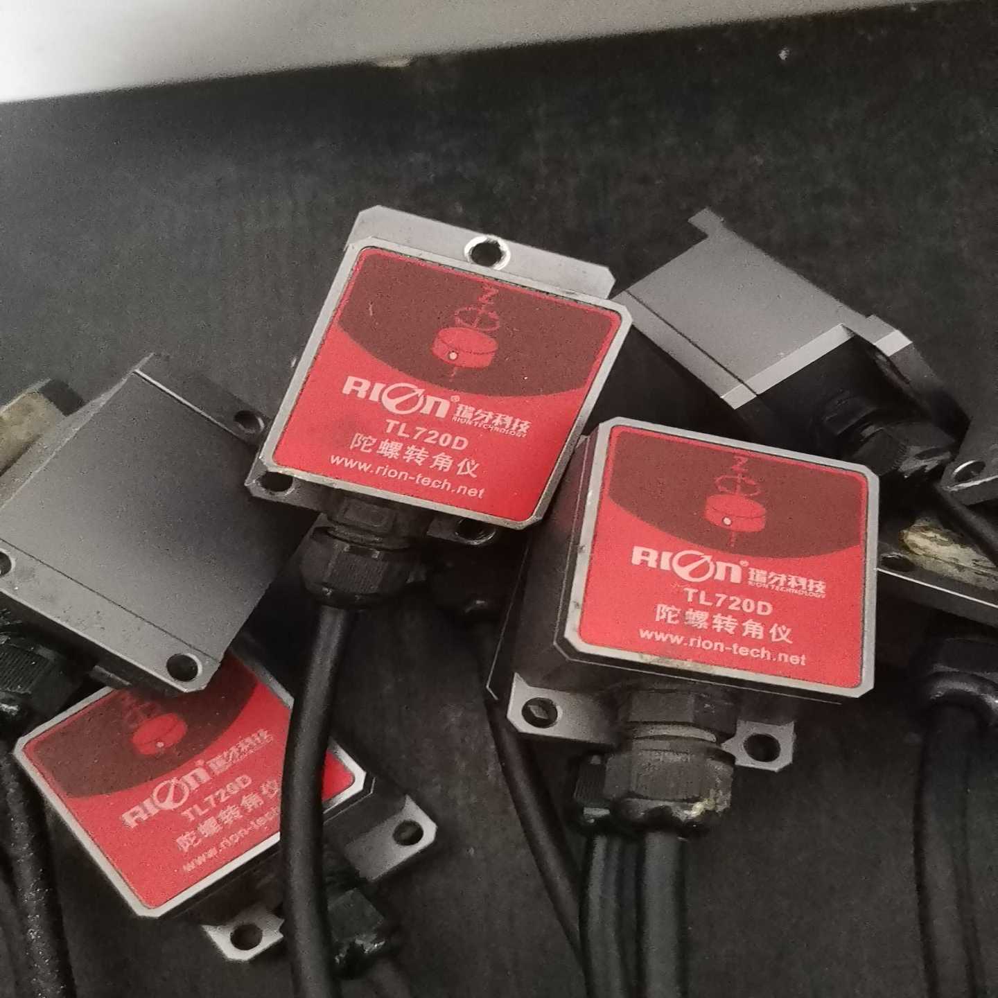 咨询-陀螺转角仪TL720D瑞芬科技，件成色如图，线基本都是