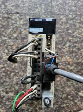 伺服驱动器400WSGDV-2R8A01A原装，