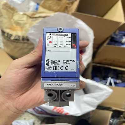 议价原装正品施耐德XMLA035A2S11压力传感器-压力开关