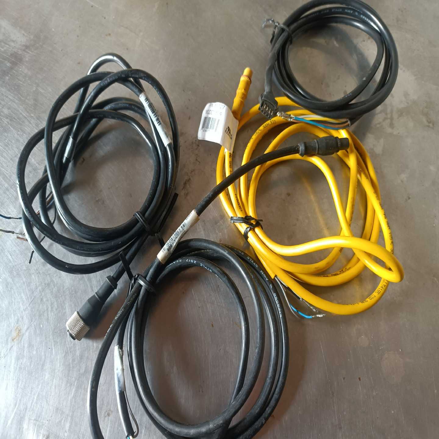 邦纳MQDC1一506传感器连接器。拆机共4条，198打包包-询价客服