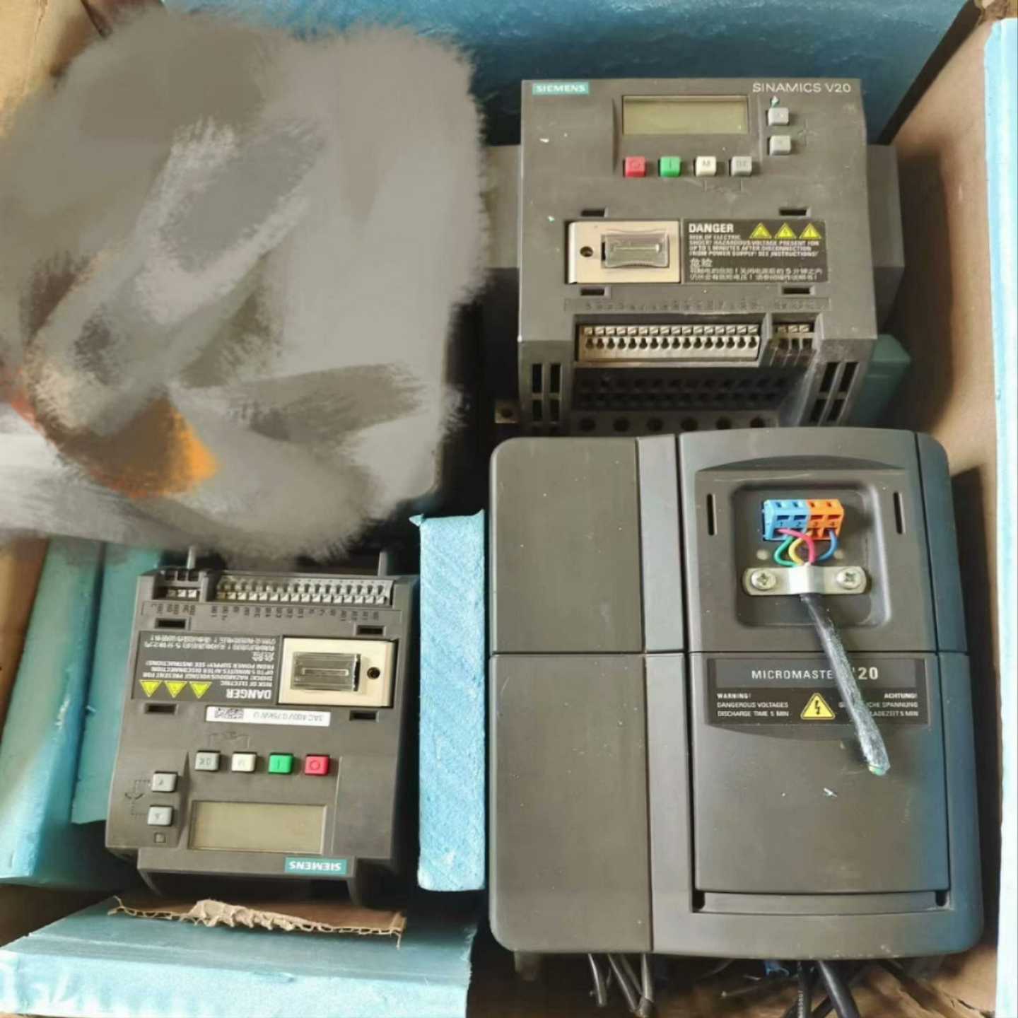 【议价】变频器3台，6SE6420-2UD22-2BA1，6S适用