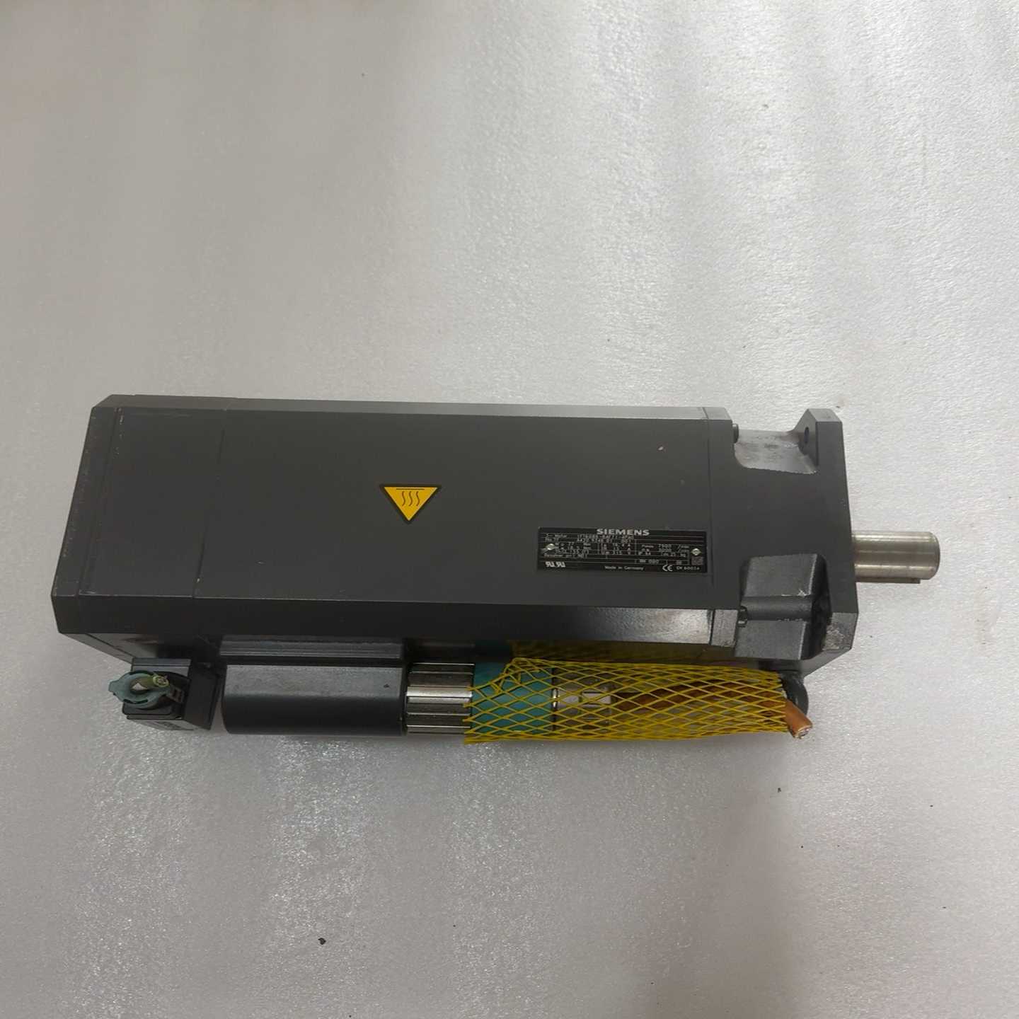 咨询-伺服电机1FT6086-8AF71-4PA0实物