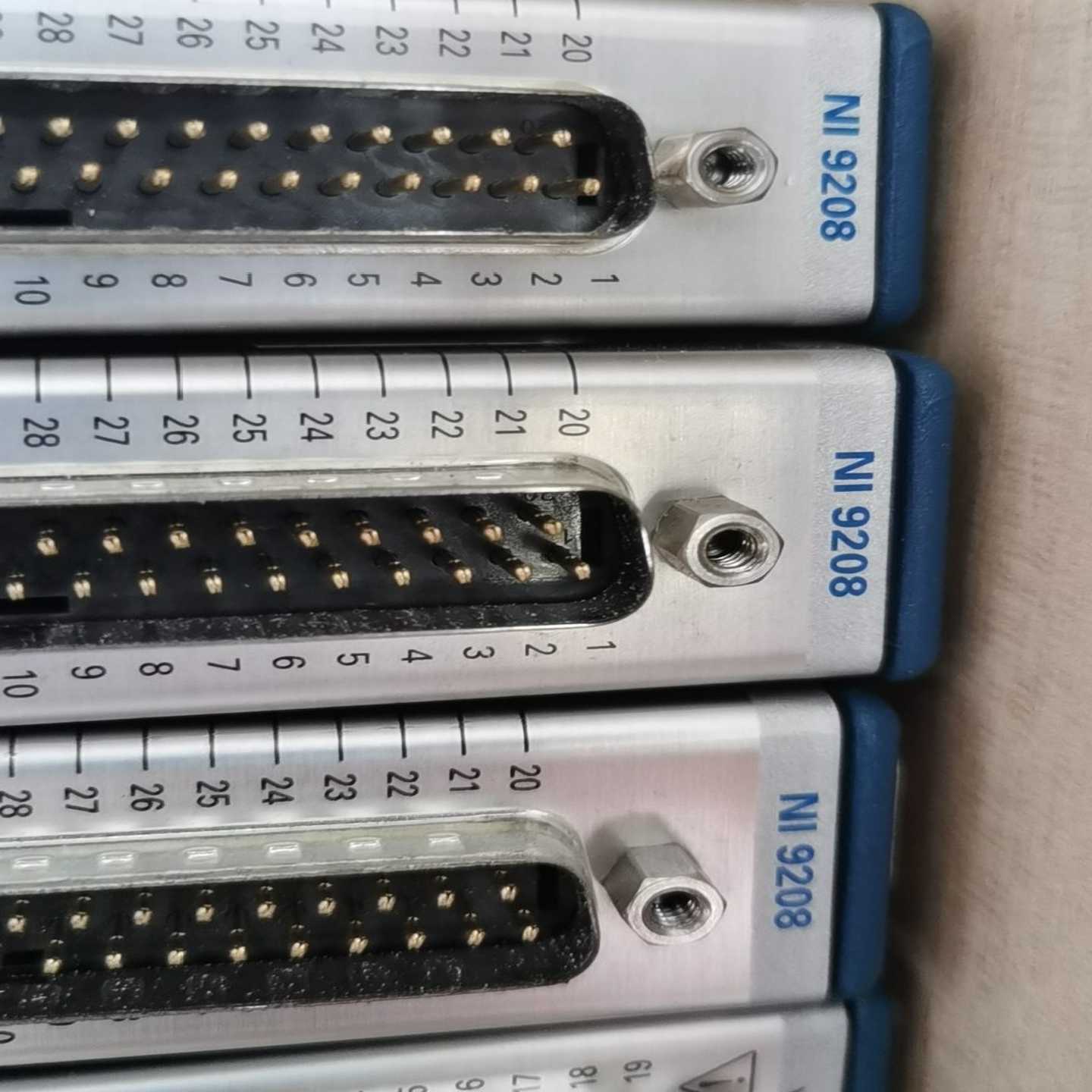NI9208数据采集模块，功能完好，成色几乎全新！