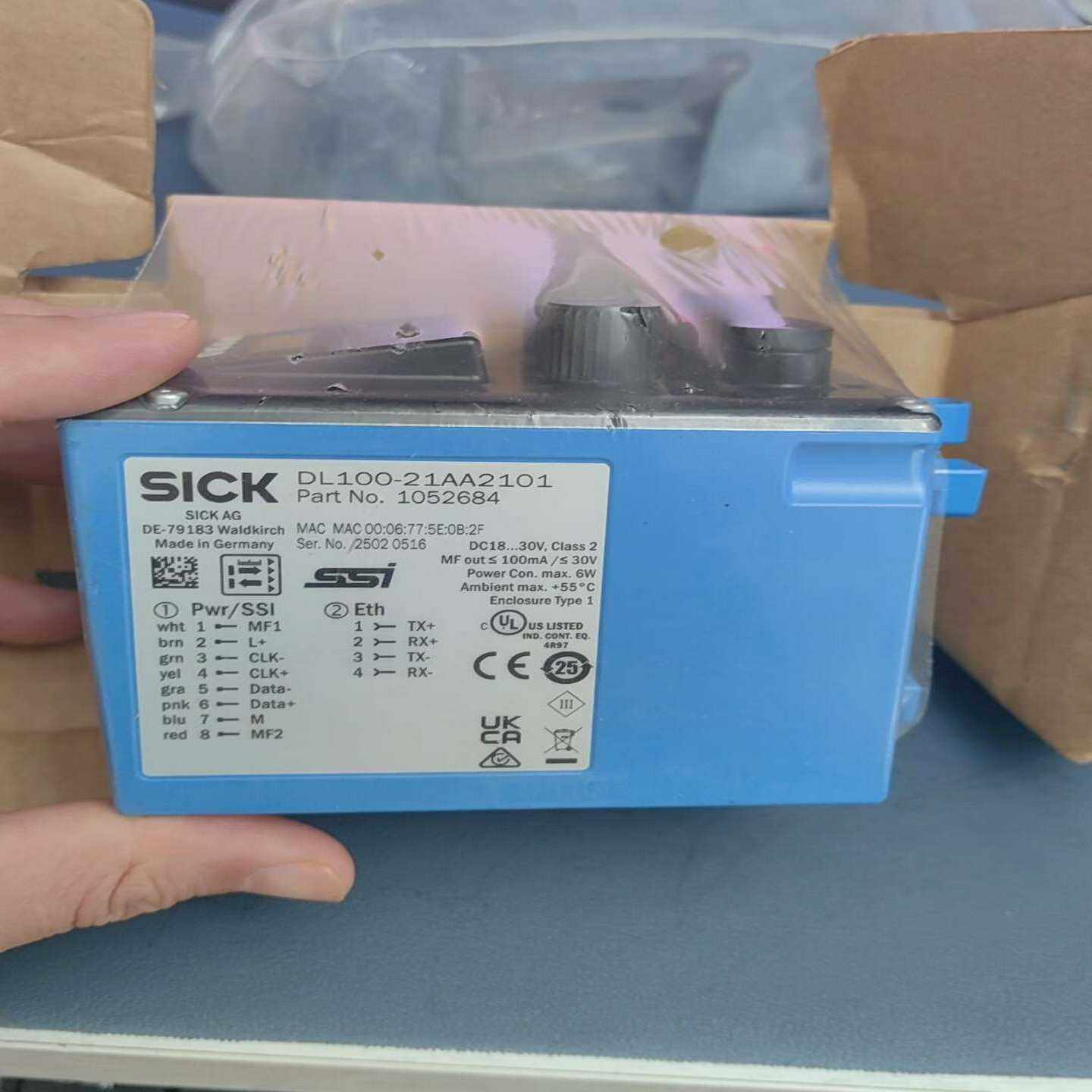 全新原装正品DL100-21AA2101，没有包装盒子里，全