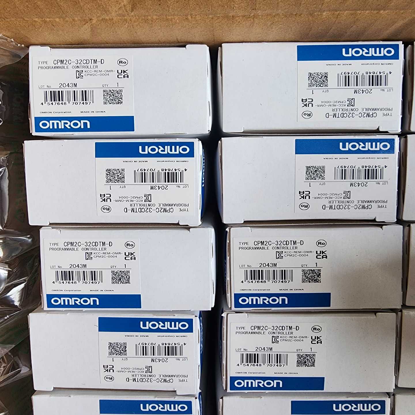 全新正品欧姆龙CPM2C-32CDTM-D编程控制器，现货充-询价客服