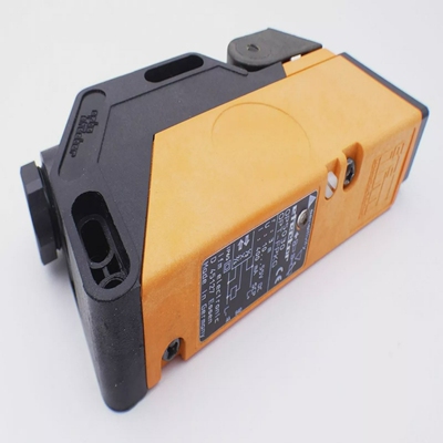 Ifmefector200OP5030OPT-FPKG/TW3MReflexlichttaster-unus