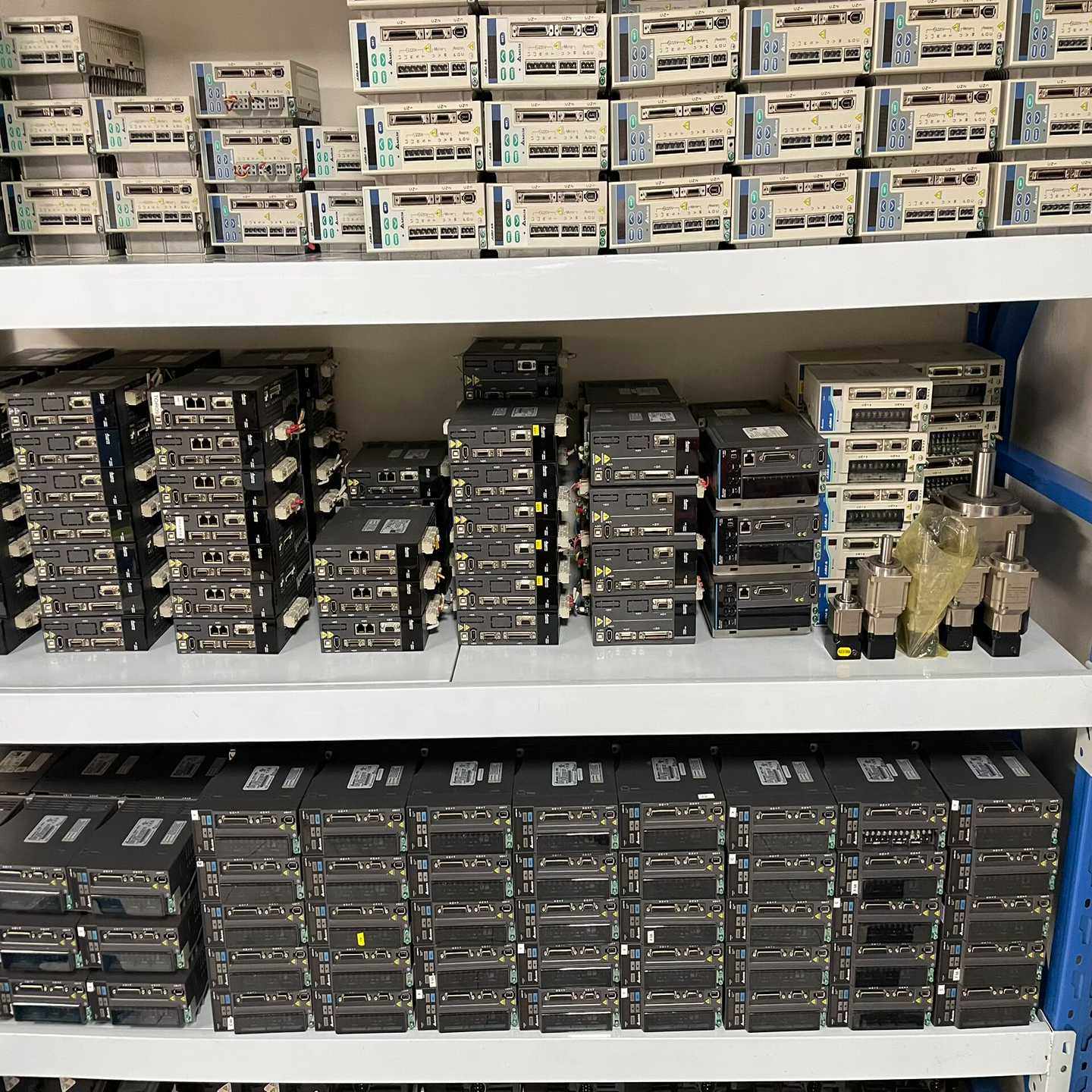 寻..台达伺服驱动器400WASD-B2-0421-B