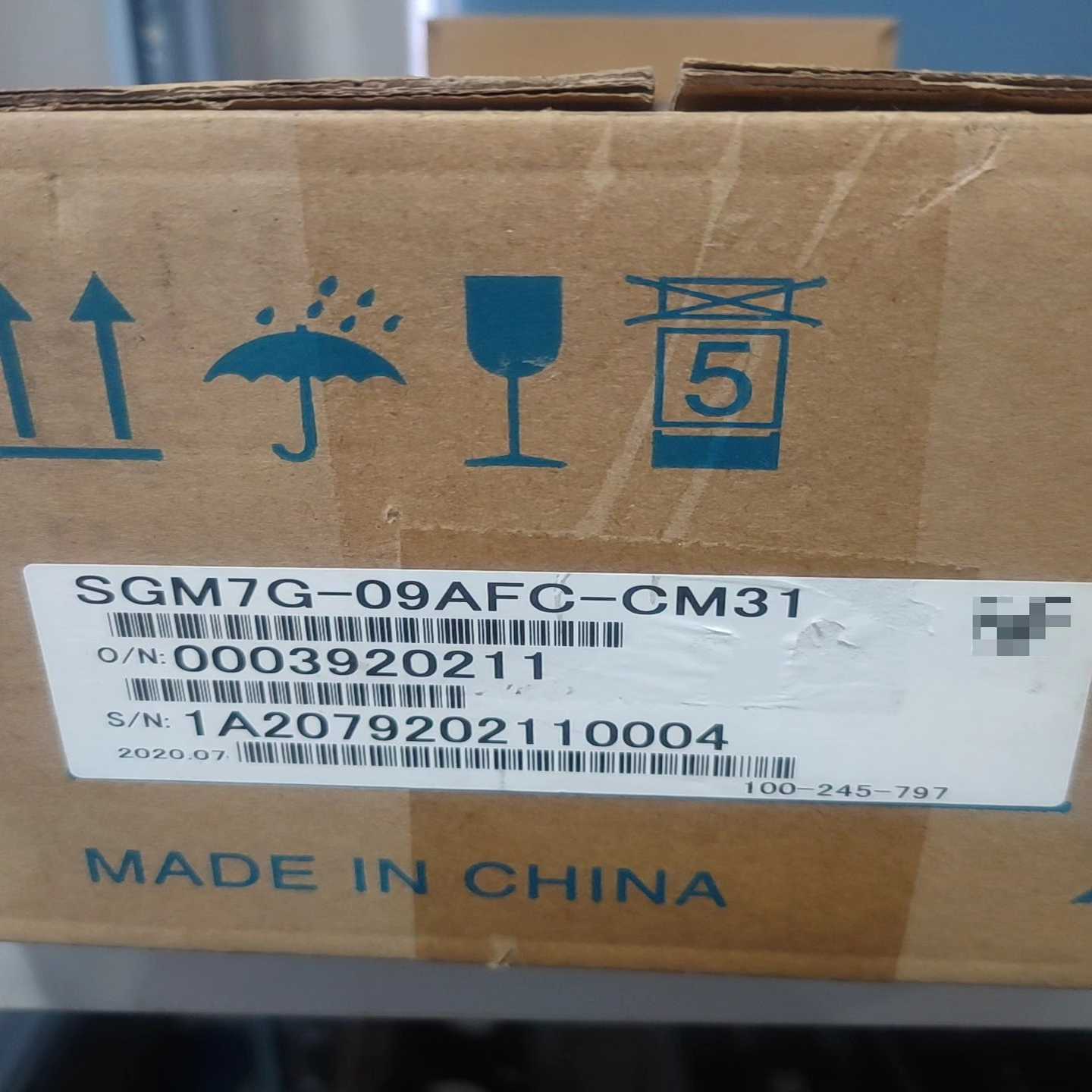 议价工程剩余,安川电机全新带包装,仅开封,未使用SGM7GH-09维