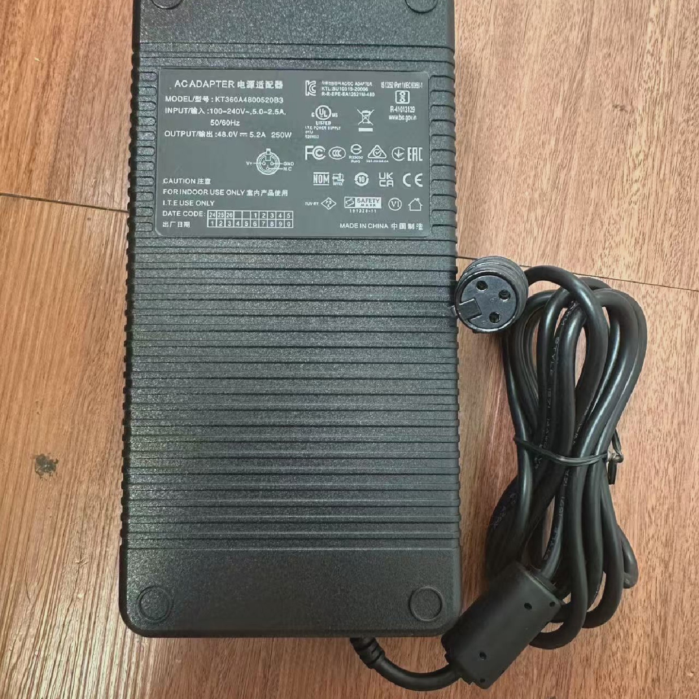 Aputureamaran爱图仕艾蒙拉100ds100xs200ds200x电源适配器48V