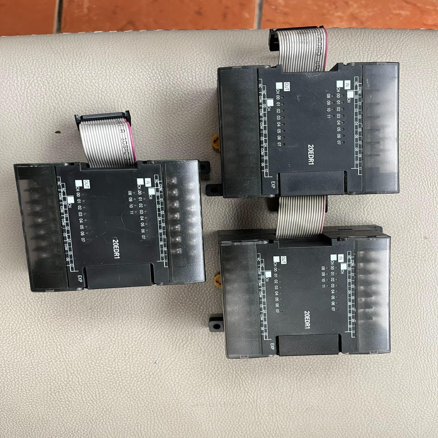 plc扩展模块cp1w-20edr1，，外观如（佳毅工控）